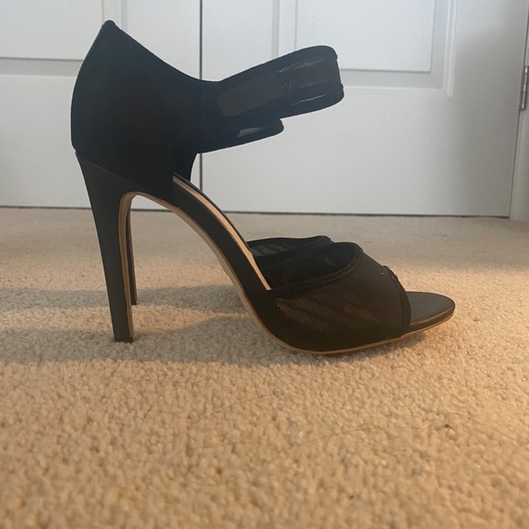 ZARA black strappy heels, open toe, size 38 or 8 - Picture 2 of 3